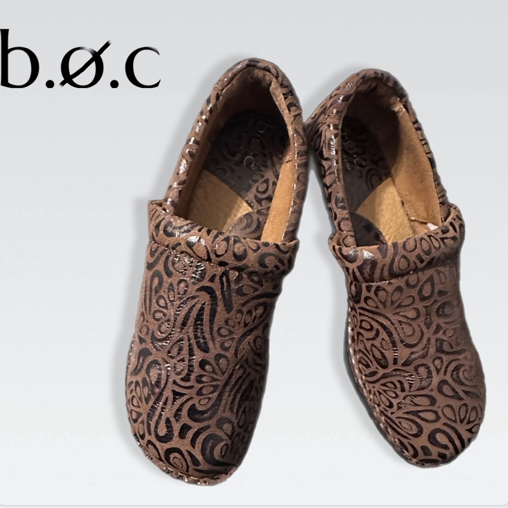 b.o.c. Clogs Embossed Brown Leather Born Concept Size10